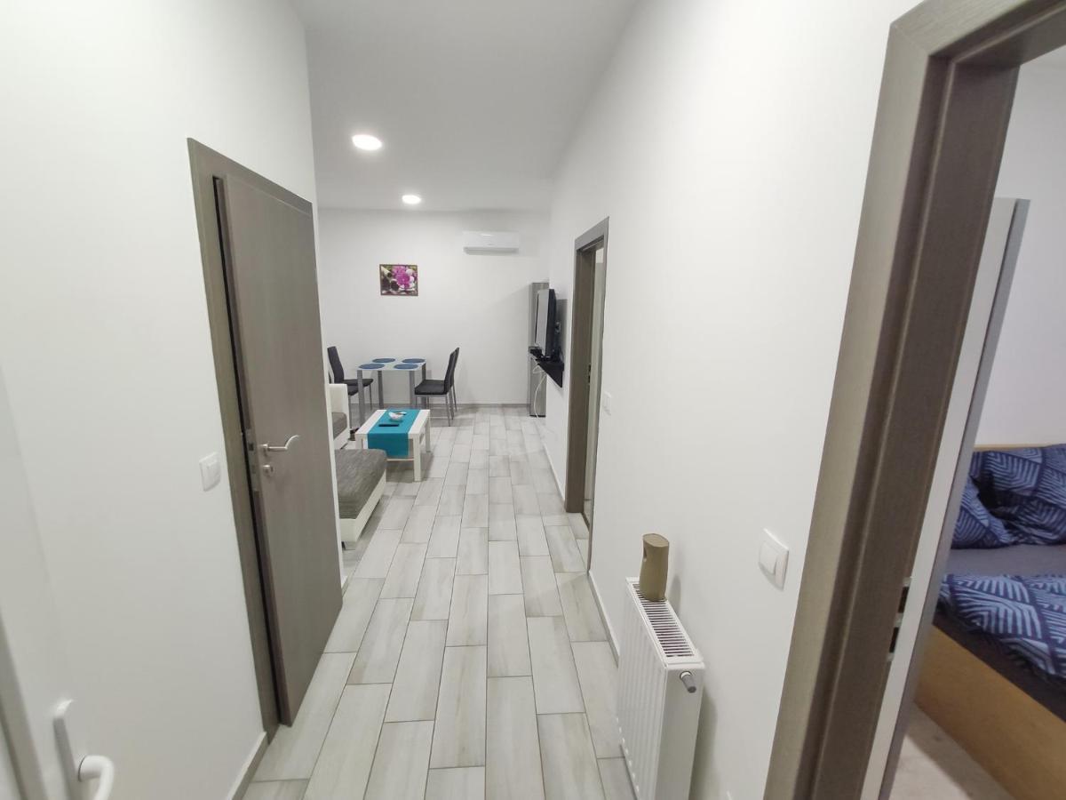 Trika Apartman Шарвар Экстерьер фото